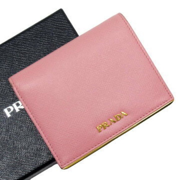 Prada Long Wallet Black Leather - Picture 1 of 3